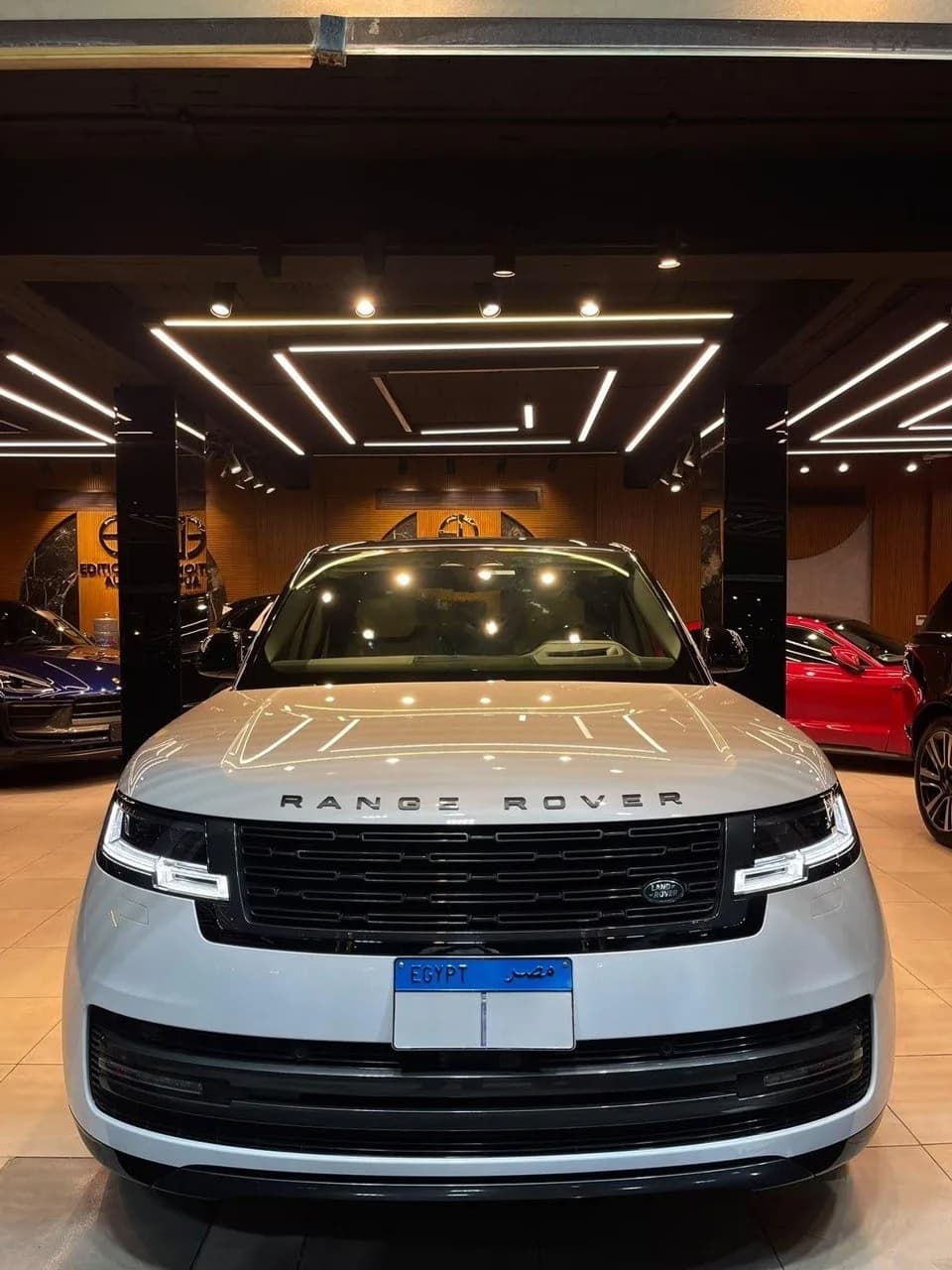Land Rover vogue 2025 (1)