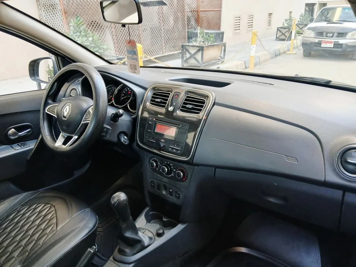 Renault Logan 2021 (9)