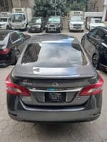Nissan Sentra 2019 (4)