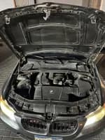 BMW 320i 2011 (7)