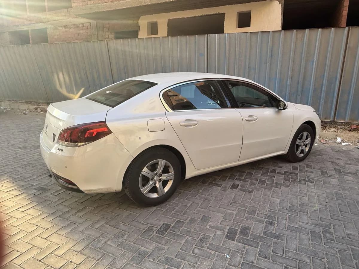 Peugeot 508 2019 (1)
