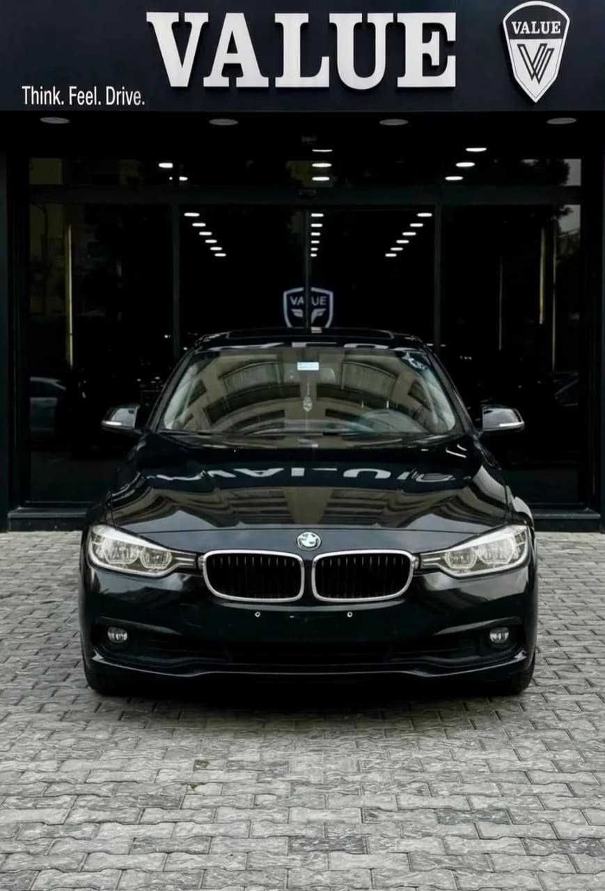 BMW 318 2016 (0)