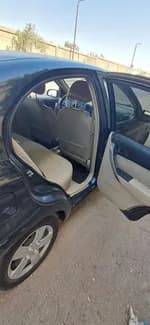 Chevrolet Aveo 2012 (4)
