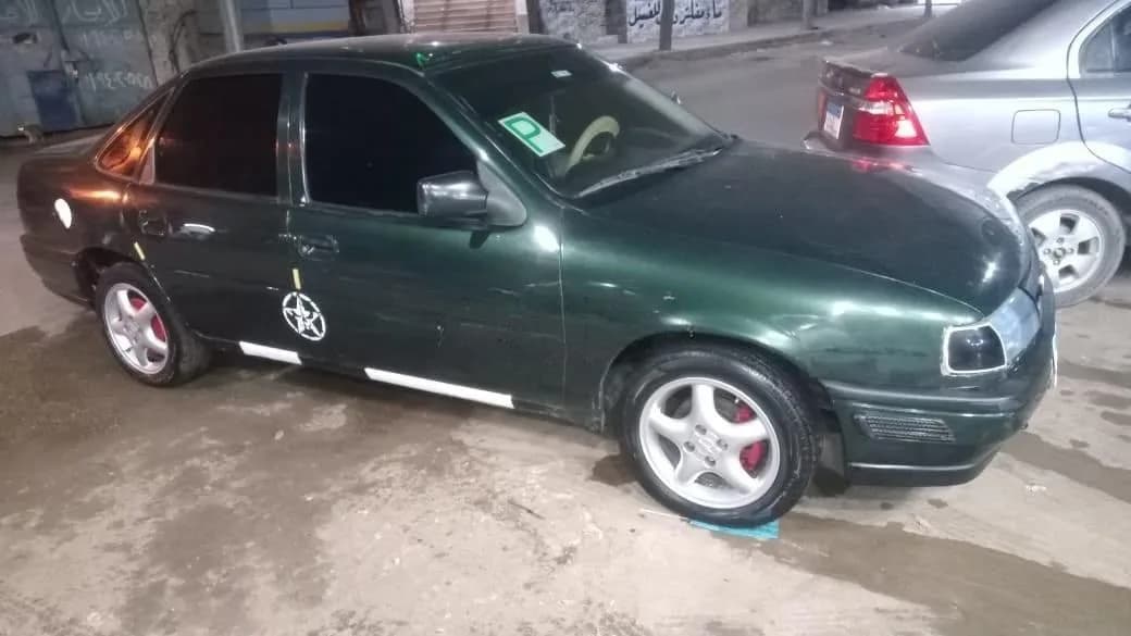 Opel Vectra 1995 (1)