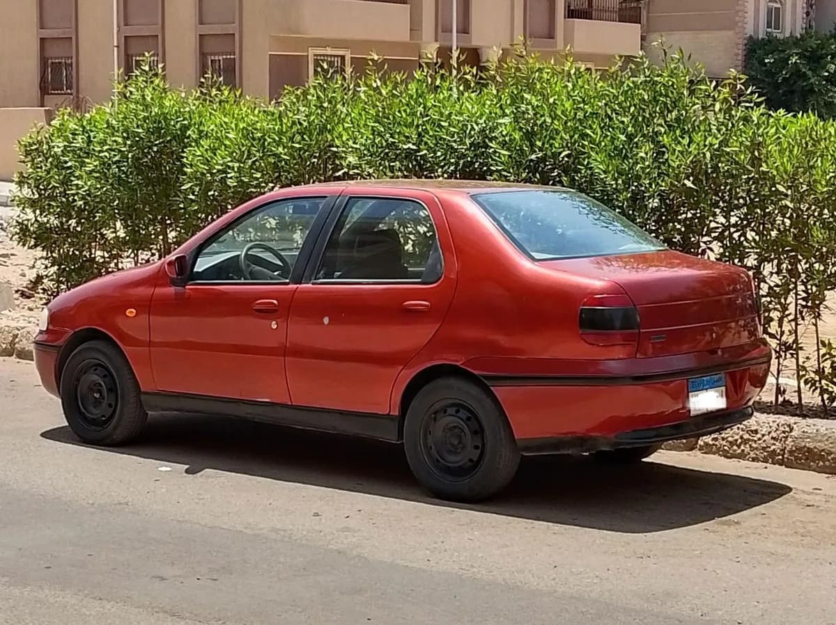 Fiat Siena 2001 (1)