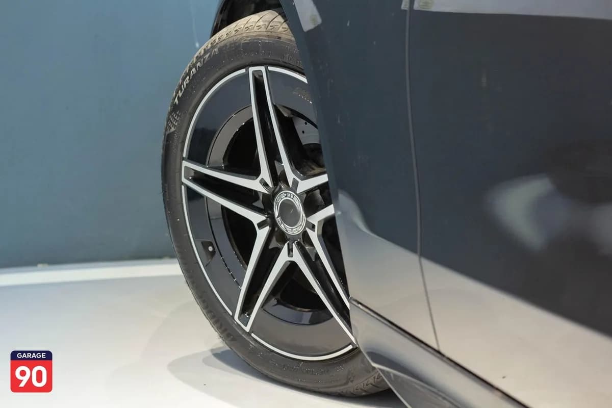 Mercedes C 200 2023 (8)
