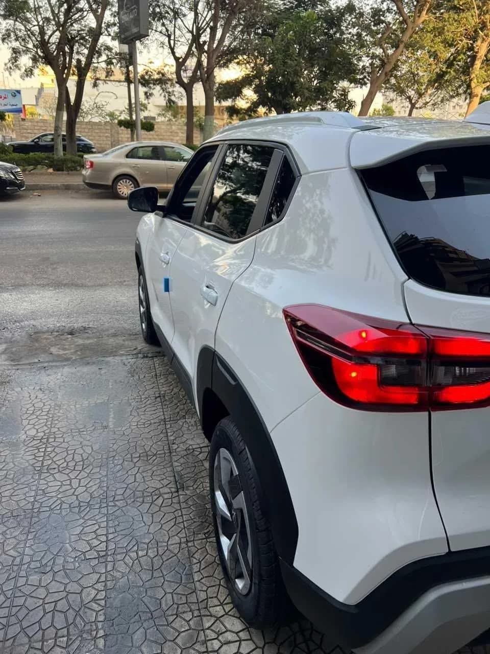 Nissan Magnite 2027 (4)