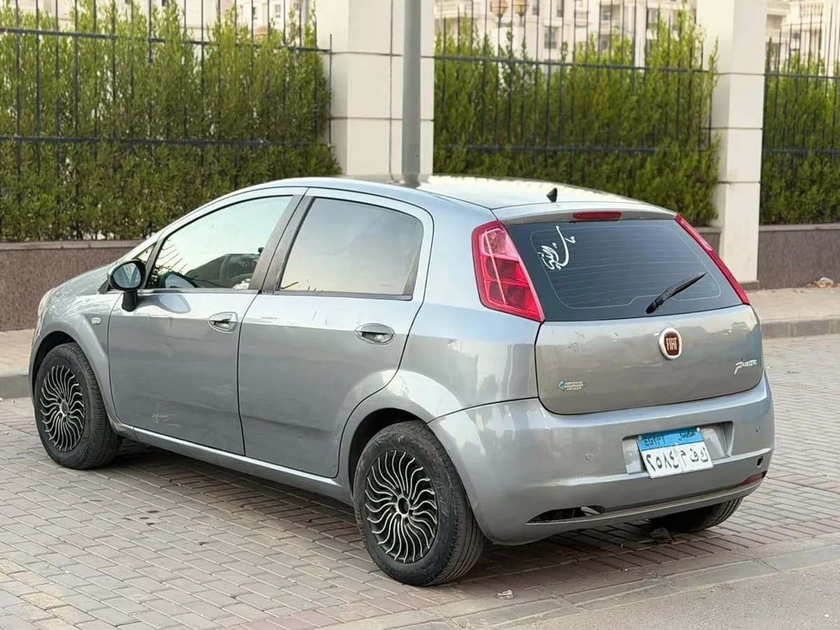 Fiat Grand Punto 2008 (4)