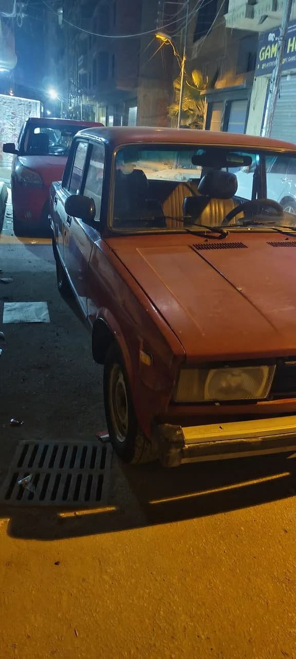 Lada 2105 1994 (1)