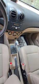 Chevrolet Aveo 2012 (10)
