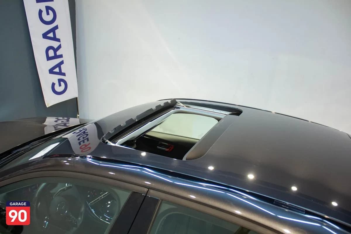 Mercedes C 200 2024 (8)