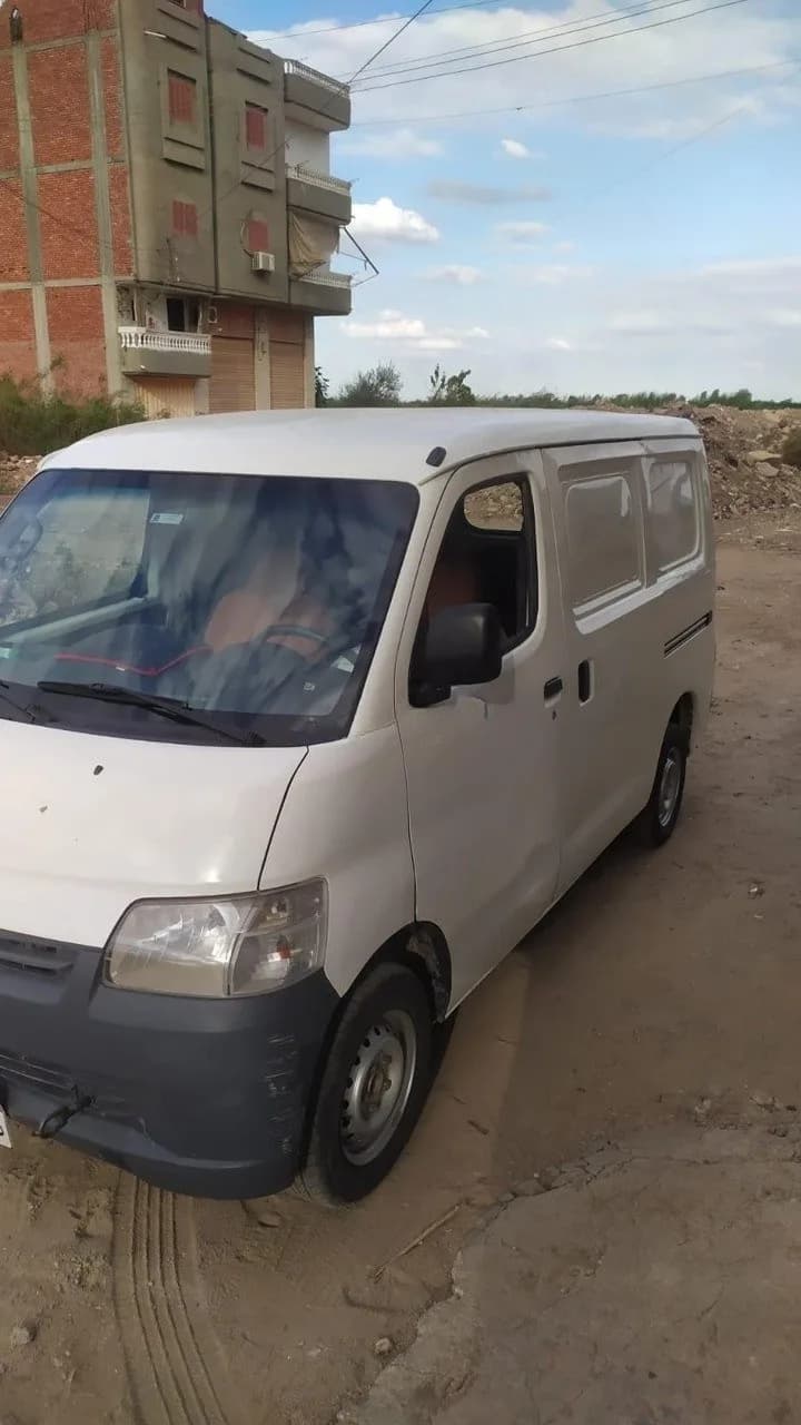 Daihatsu Gran max 2016 (0)