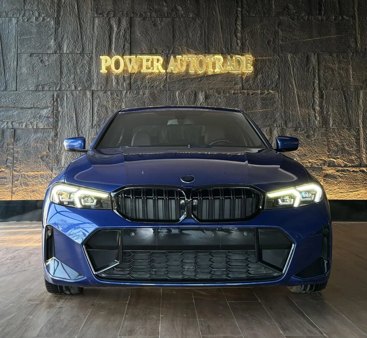 BMW 320i 2024 (0)