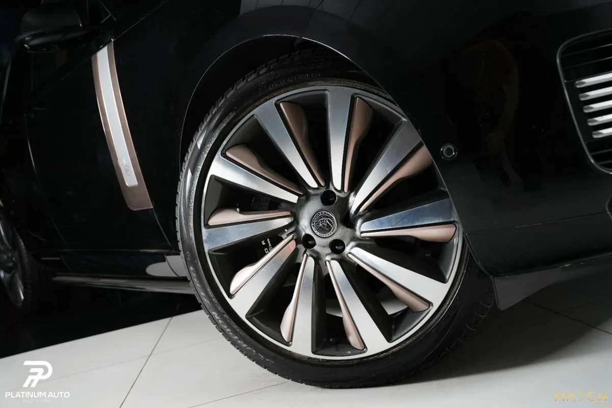 Land Rover Range Rover Vogue 2024 (1)