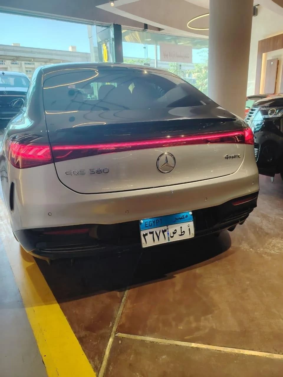 Mercedes-Benz mercedes-benz-eqs-580 2025 (1)