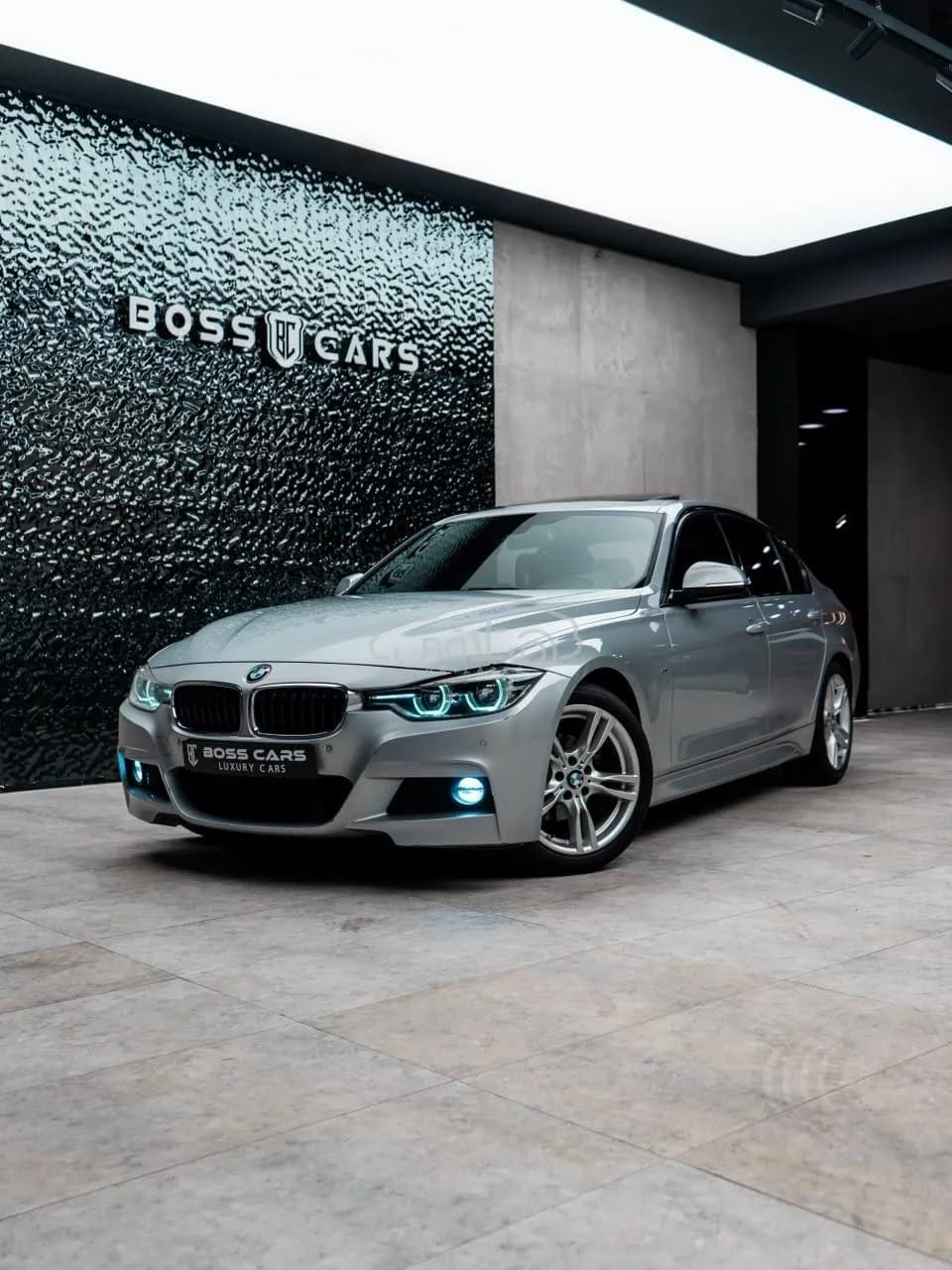 BMW 318 2018 (1)