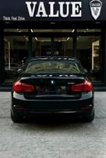BMW 318 2016 (1)