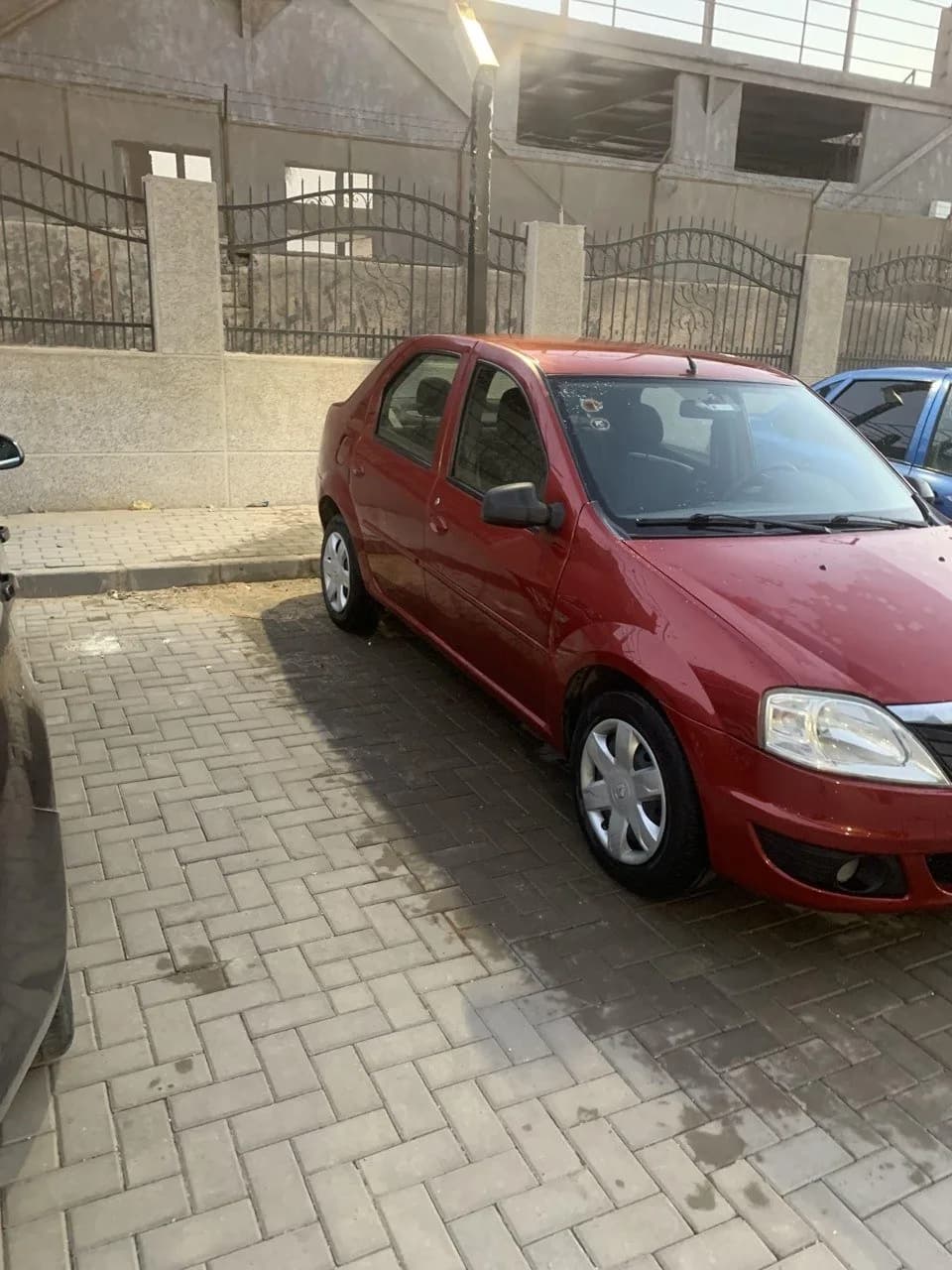 Renault Logan 2013 (1)