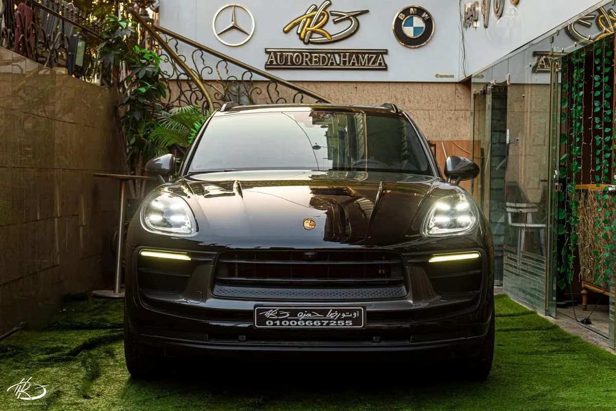 Porsche Macan 2024 (1)