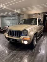 Jeep Liberty 2004 (1)