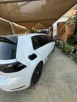 Volkswagen e-Golf 2021 (4)