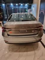 Škoda Superb 2021 (1)