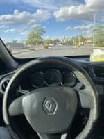 Renault Logan 2016 (4)
