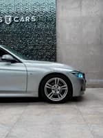 BMW 318 2018 (2)