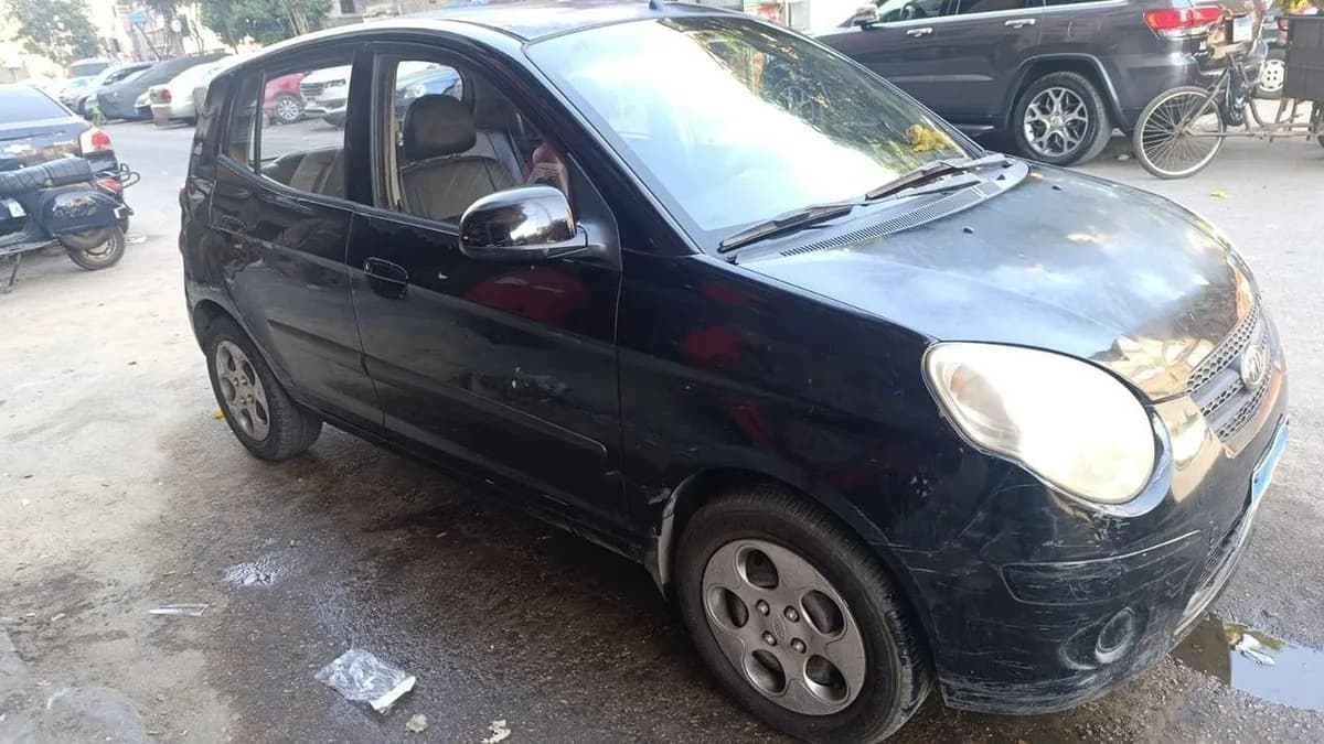 Kia Picanto 2010 (2)