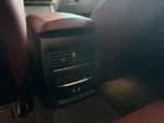 BMW 320i 2024 (8)