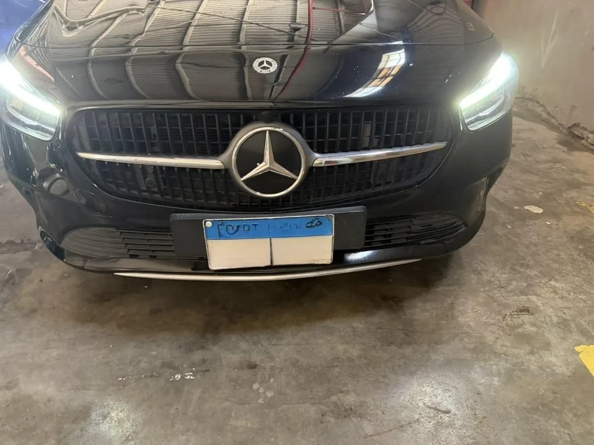Mercedes B 200 2023 (1)