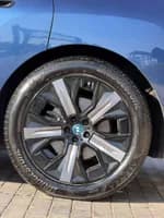 BMW IX50 2023 (1)