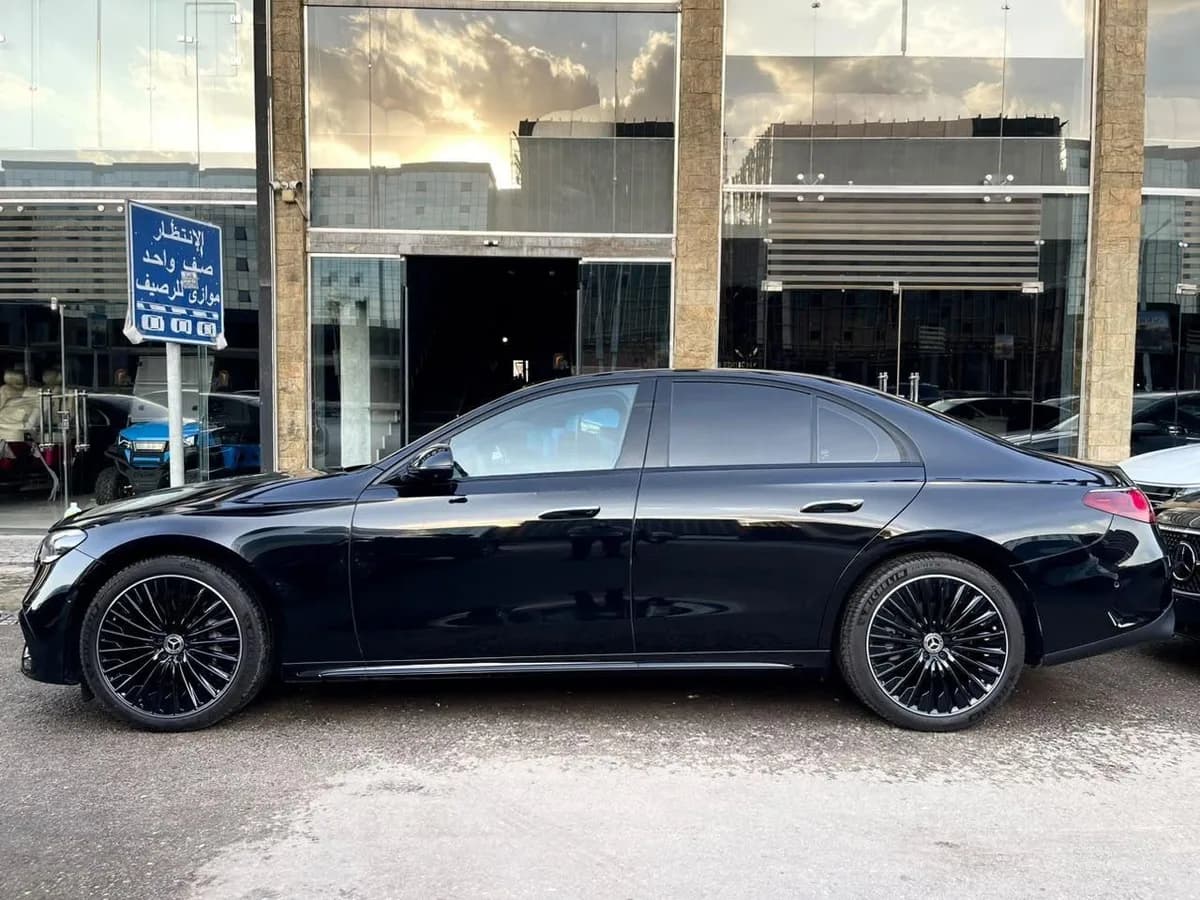 Mercedes E 200 2025 (1)