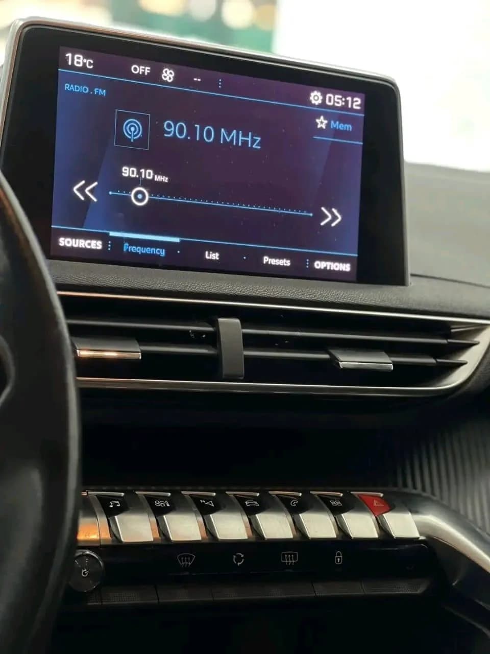 Peugeot 3008 2020 (8)