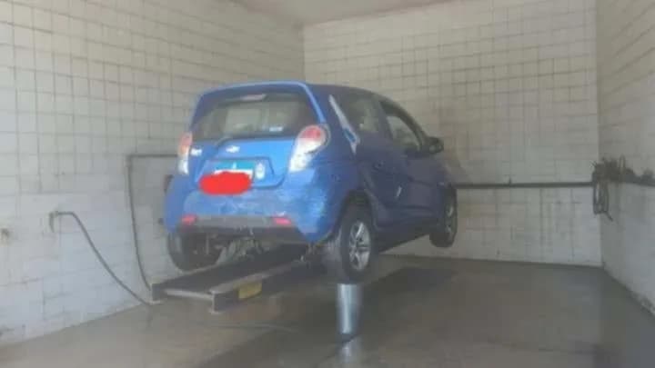 Chevrolet Spark 2012 (1)
