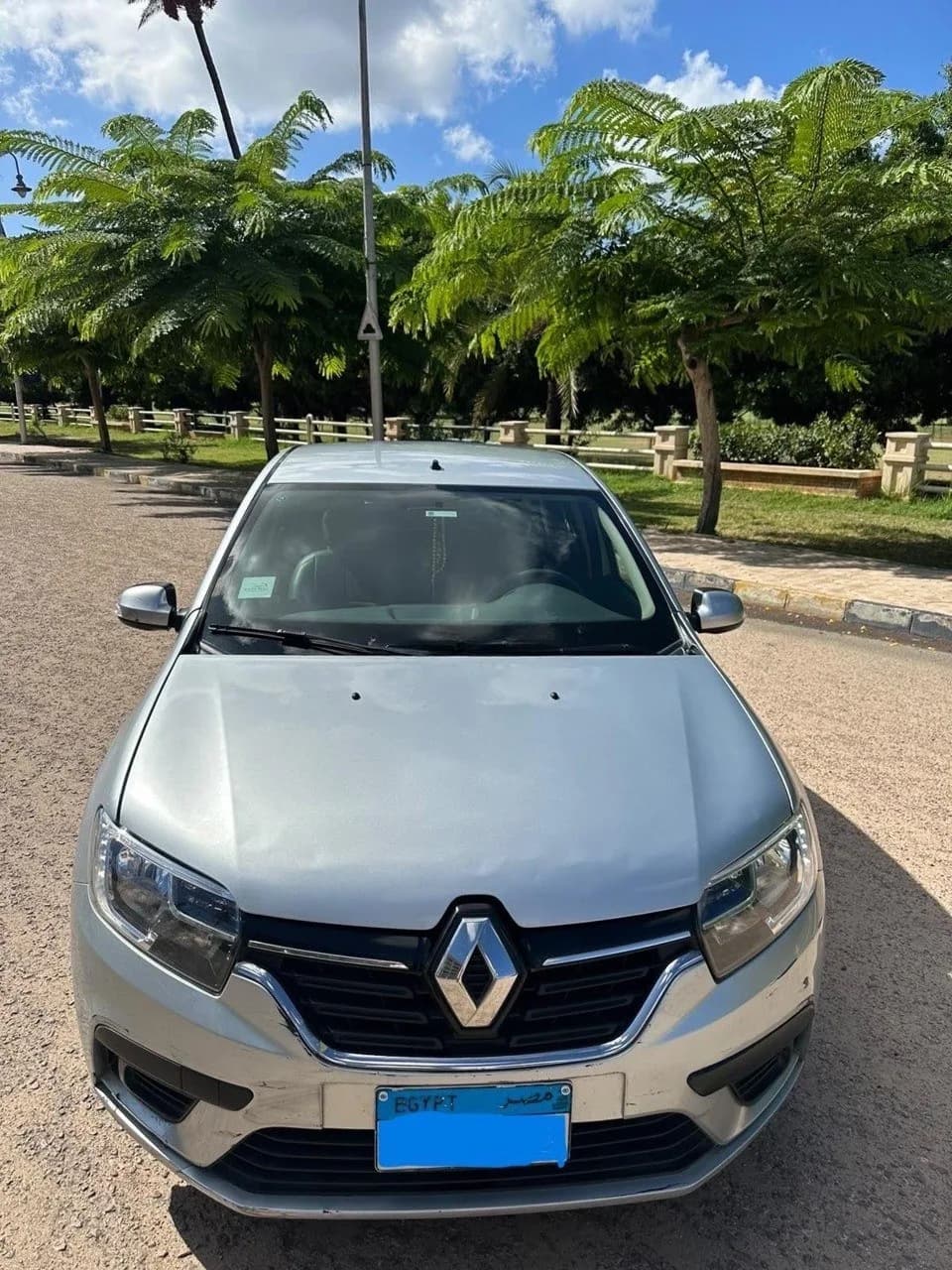 Renault Logan 2020 (1)