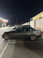 BMW 320i 2011 (2)