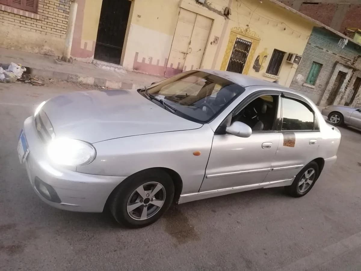 Chevrolet Lanos 2009 (1)