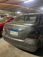 Nissan Tiida 2007 (1)