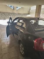 Hyundai Accent 2010 (1)