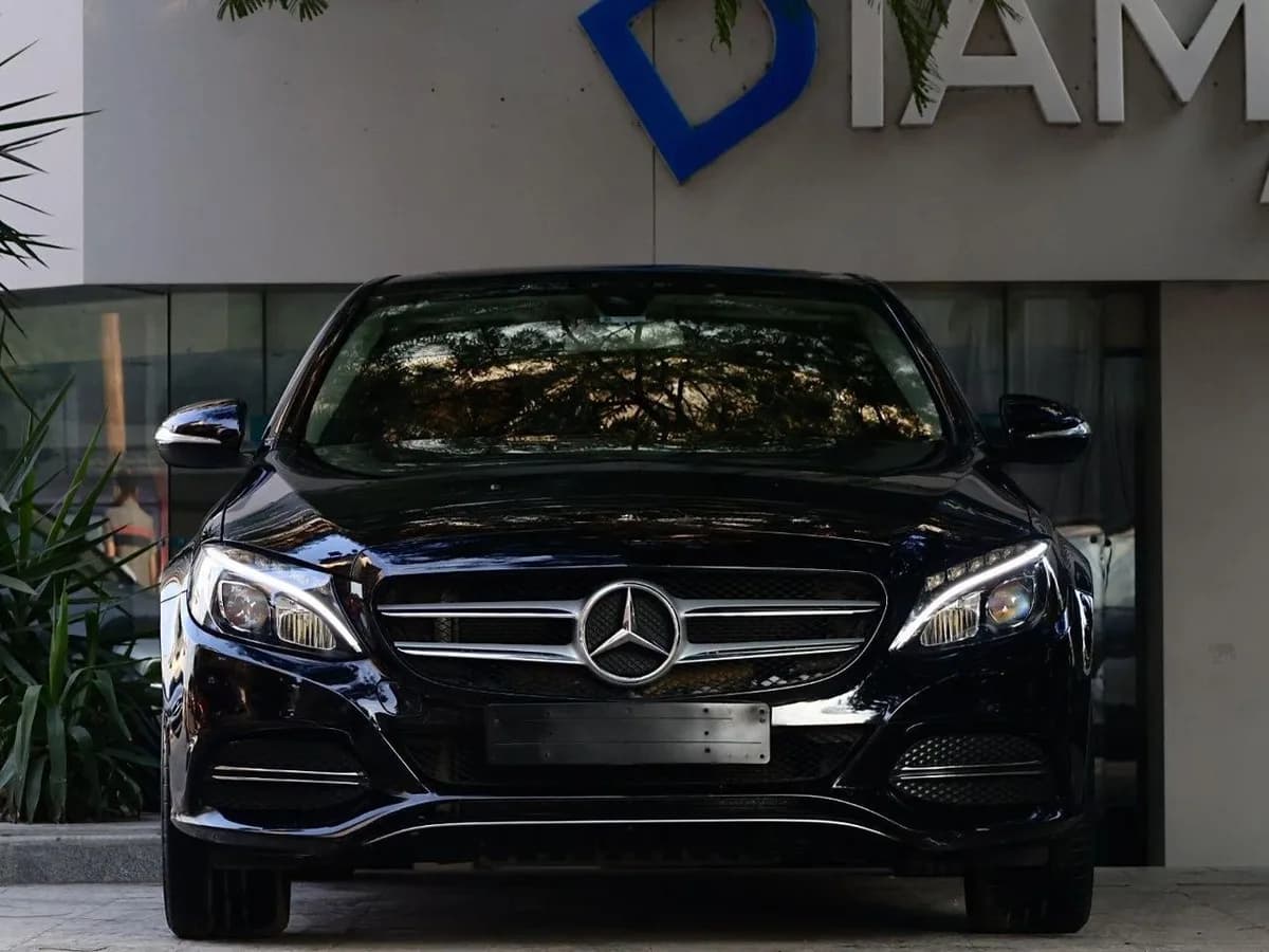 Mercedes C 180 2015 (1)