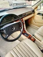 Mercedes 230 1989 (11)