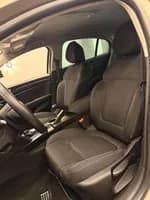Renault Megane 2019 (7)