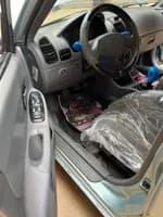 Hyundai Verna 2010 (11)