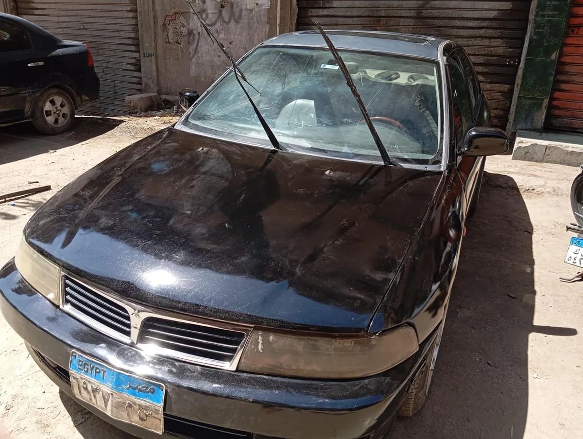 Mitsubishi Mirage 1998 (1)