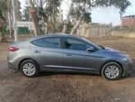 Hyundai Elantra AD 2019 (1)