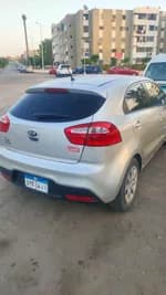 Kia Rio 2015 (2)