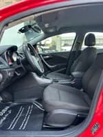 Opel Astra 2016 (8)