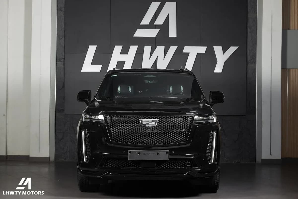 Cadillac Escalade 2024 (1)