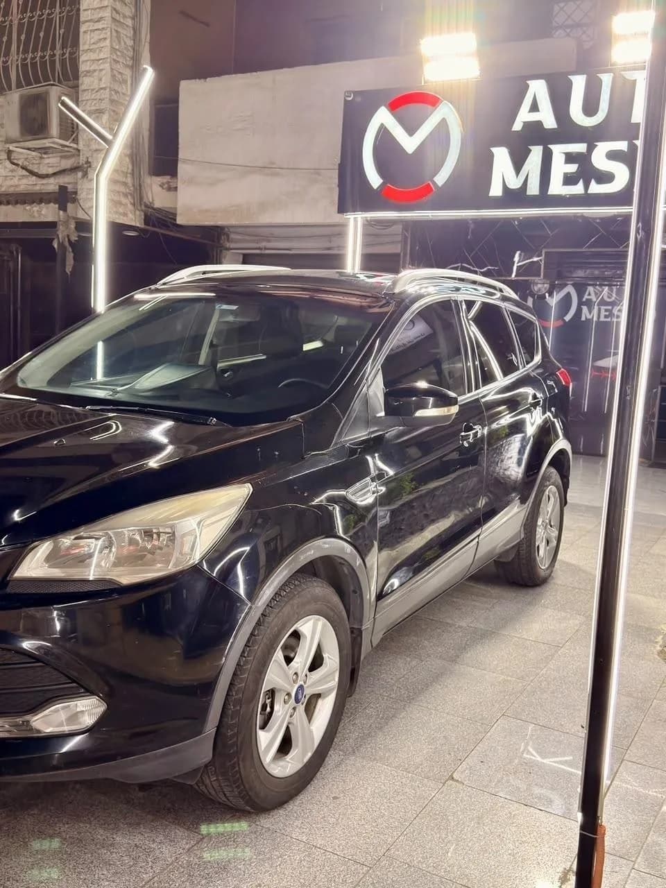 Ford Kuga 2015 (1)